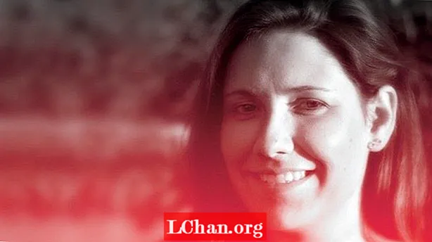 汉娜·沃尔夫（Hannah Wolfe）担任多语言开发人员