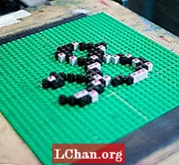 Letterpress Lego менен ойноп калат