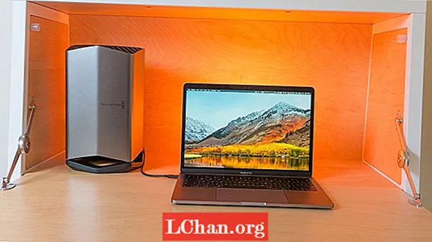 Athbhreithniú MacBook Pro (13-orlach, 2018) agus eGPU Blackmagic